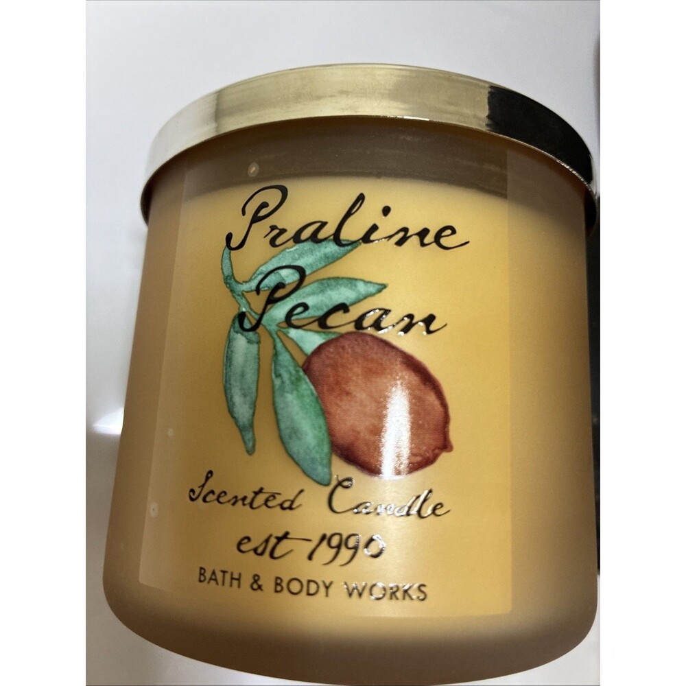 Bath Body Works PRALINE PECAN Candle Scented 3 Wick 14.5 oz NEW